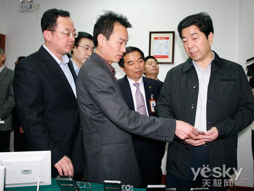 紐曼T3平板電腦 領(lǐng)導們都說好